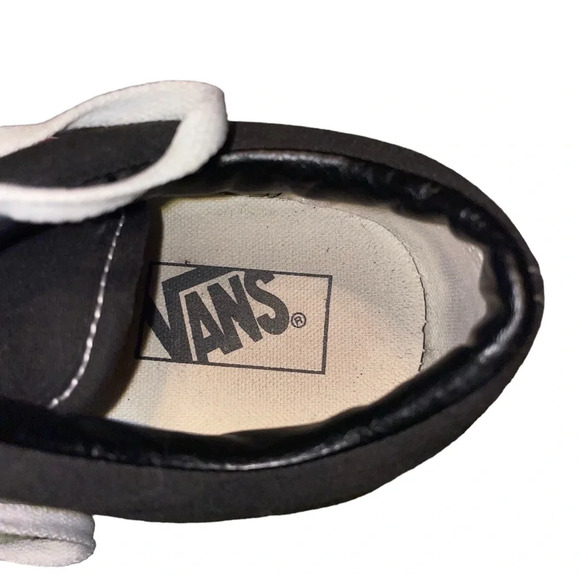 VANS Shark Teeth Custom Painted Old Skool Shoes Men’s Size 7 Women’s Size 8.5 - Picture 13 of 14